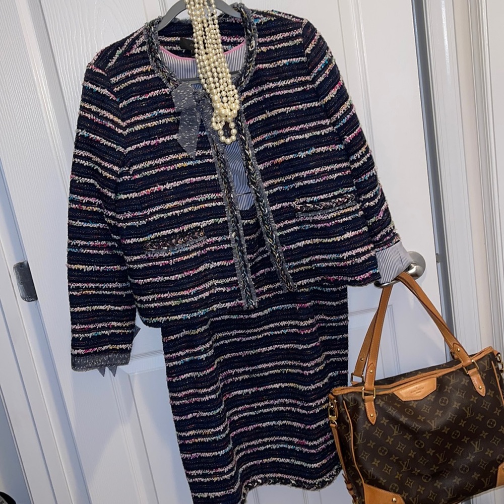 EXPENSIVE CHIC JCREW BOUCLE SUIT. Make me an offer!
